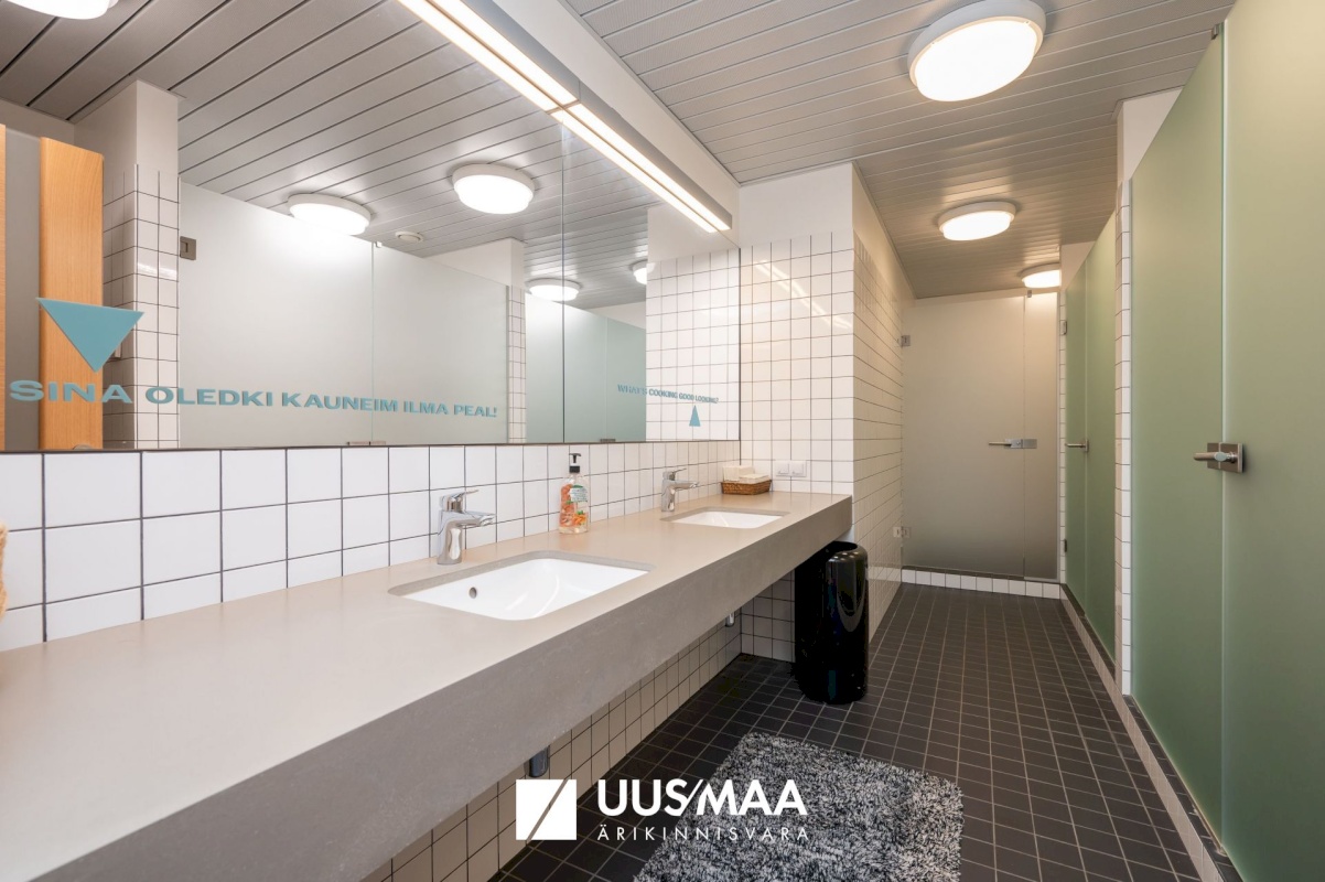 Tallinn, Kesklinna linnaosa, Sadama, Uus-Sadama 21