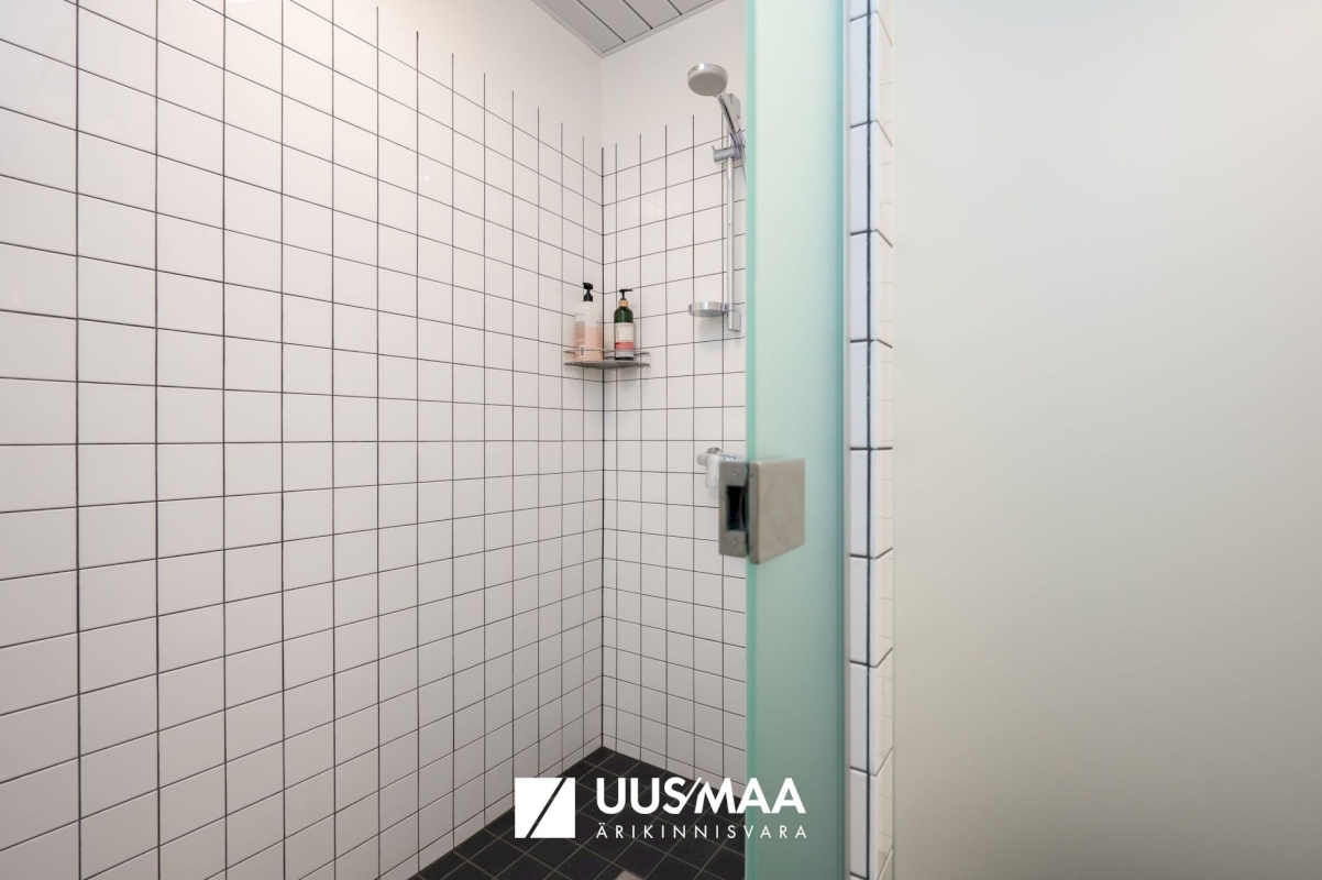 Tallinn, Kesklinna linnaosa, Sadama, Uus-Sadama 21