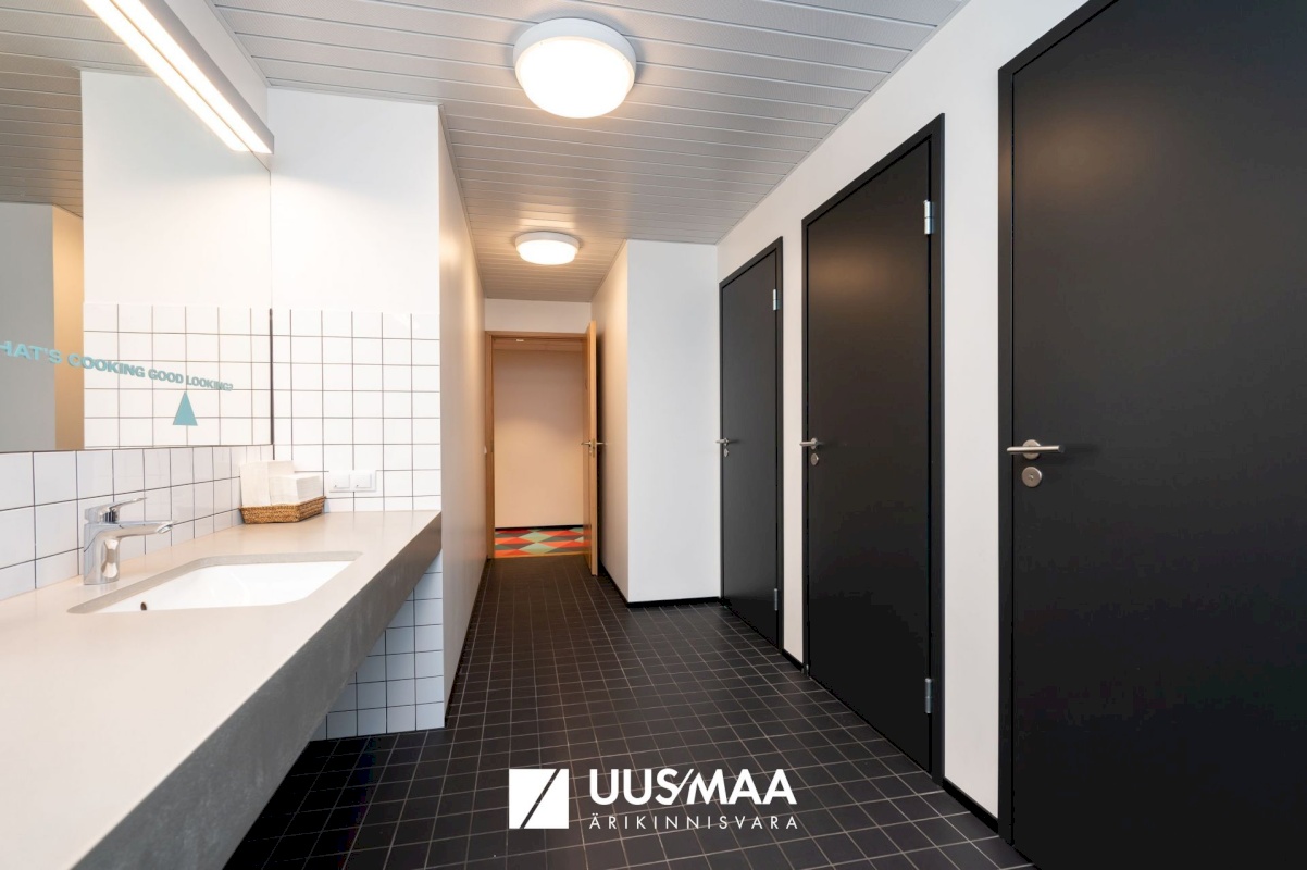 Tallinn, Kesklinna linnaosa, Sadama, Uus-Sadama 21