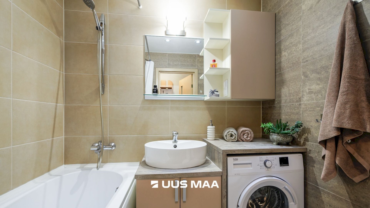 Tallinn, Kesklinna linnaosa, Uus Maailm, Virmalise 5a