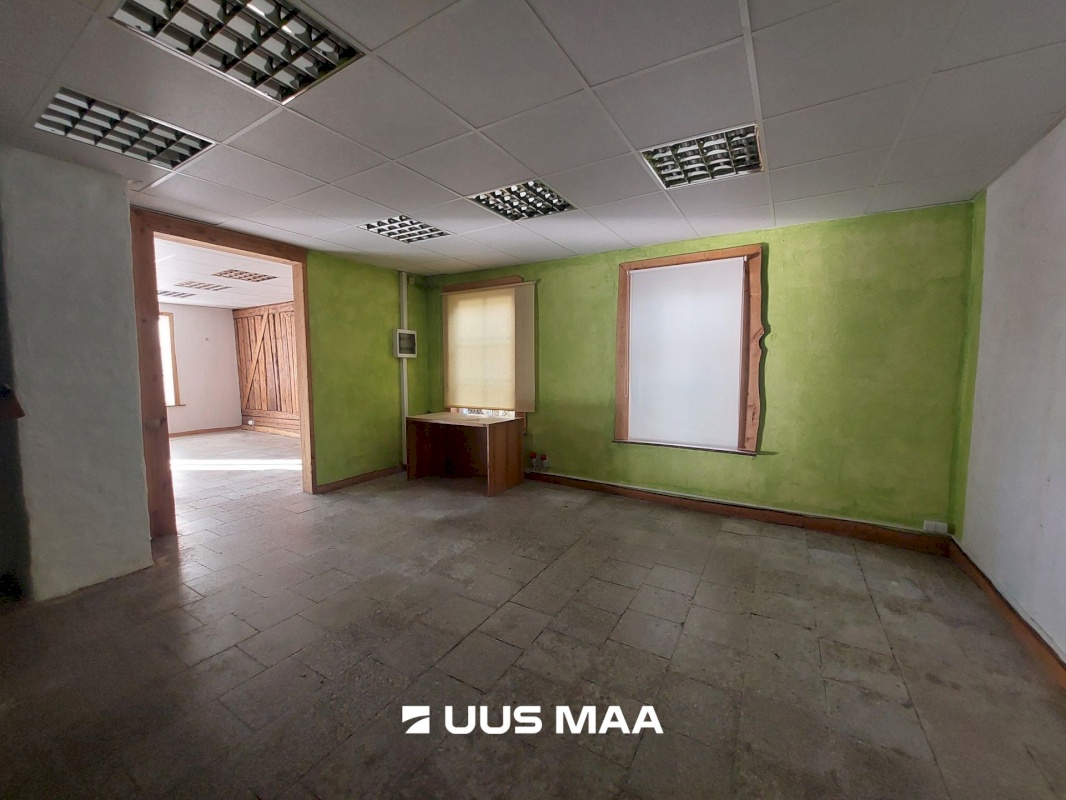 Mulgi vald, Abja-Paluoja linn, Pärnu mnt 22