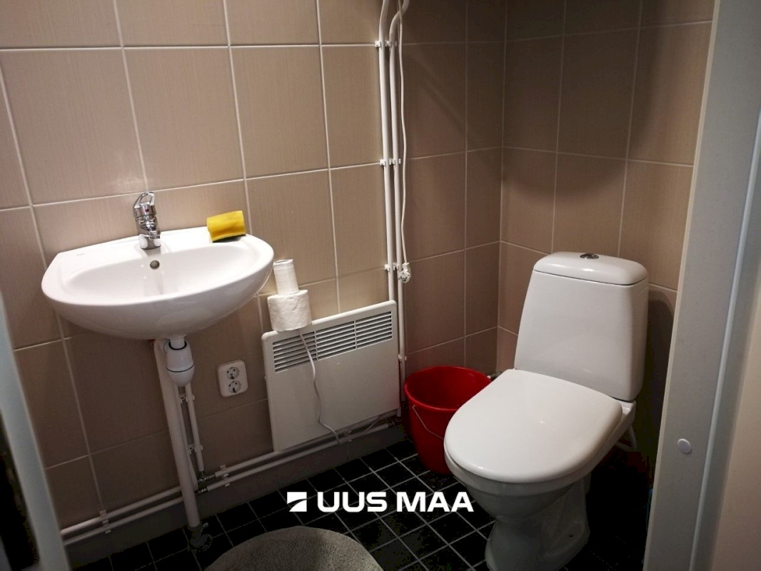 Mulgi vald, Abja-Paluoja linn, Pärnu mnt 22