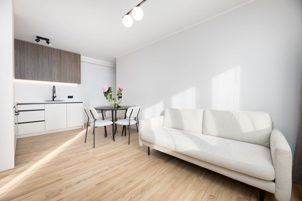 Tallinn, Mustamäe linnaosa, Keskuse 12