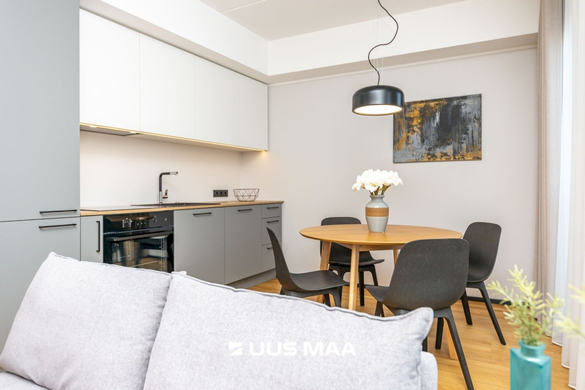 Tallinn, Kesklinna linnaosa, Sikupilli, Katusepapi 9