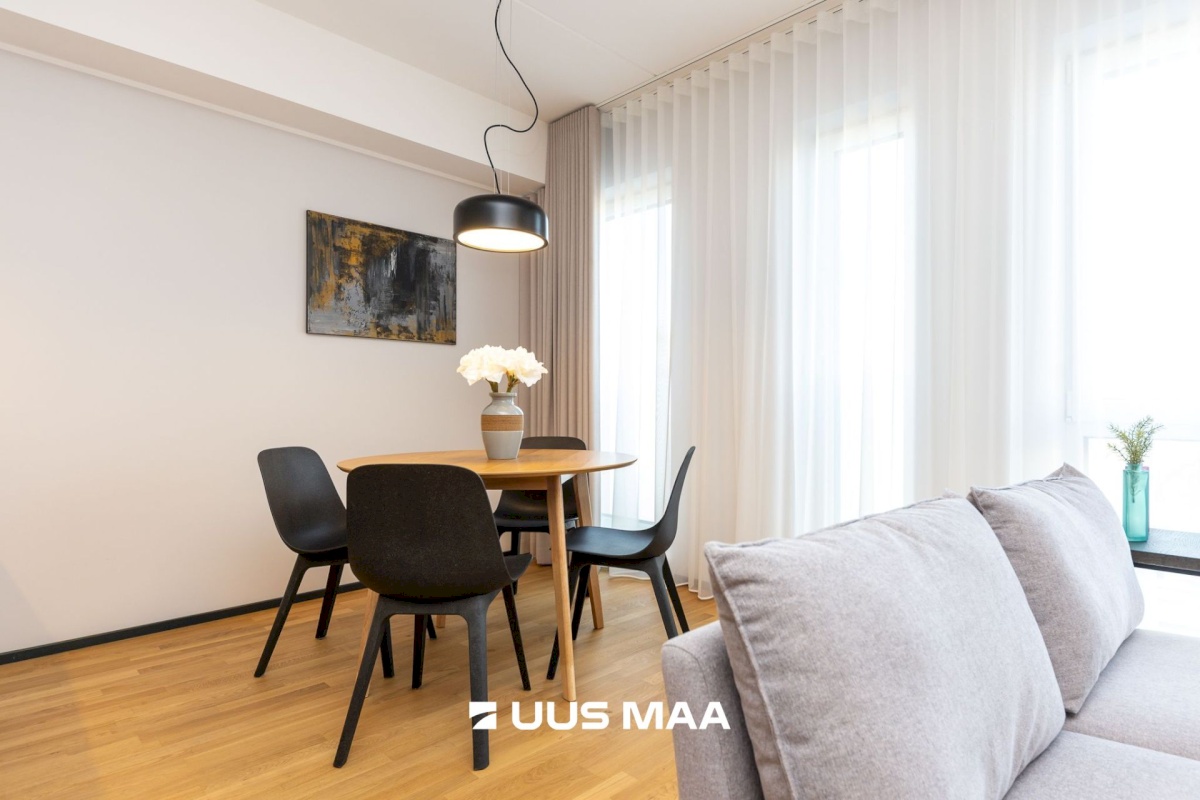 Tallinn, Kesklinna linnaosa, Sikupilli, Katusepapi 9