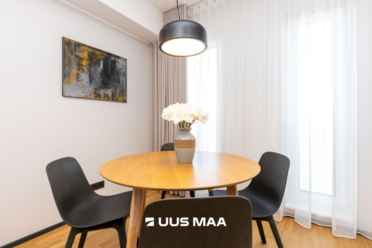 Tallinn, Kesklinna linnaosa, Sikupilli, Katusepapi 9