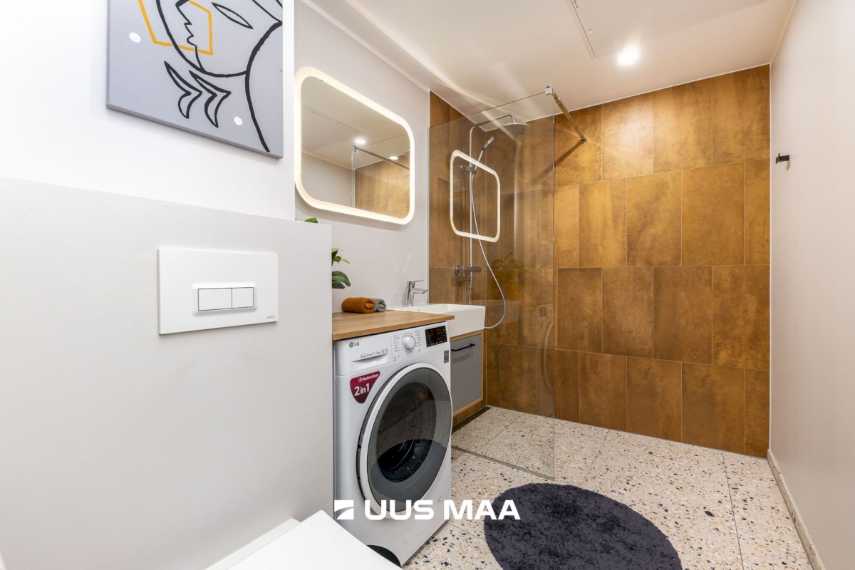 Tallinn, Kesklinna linnaosa, Sikupilli, Katusepapi 9