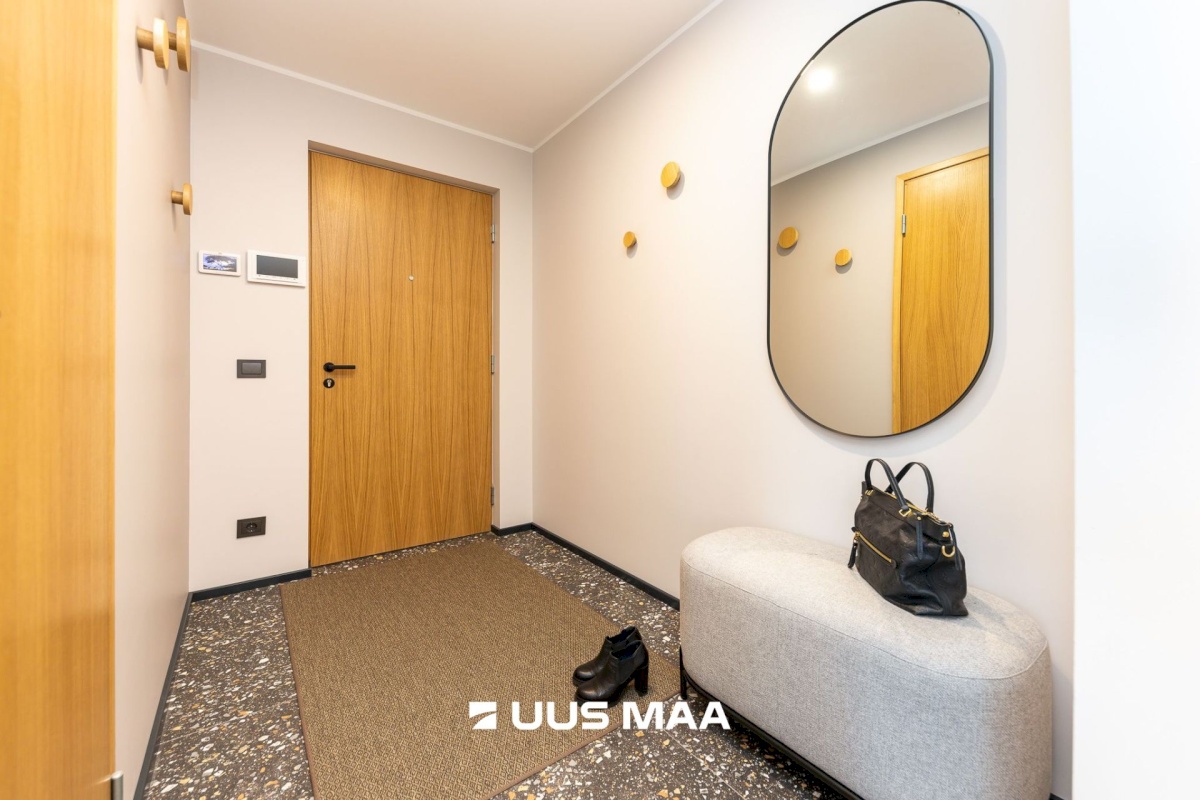 Tallinn, Kesklinna linnaosa, Sikupilli, Katusepapi 9