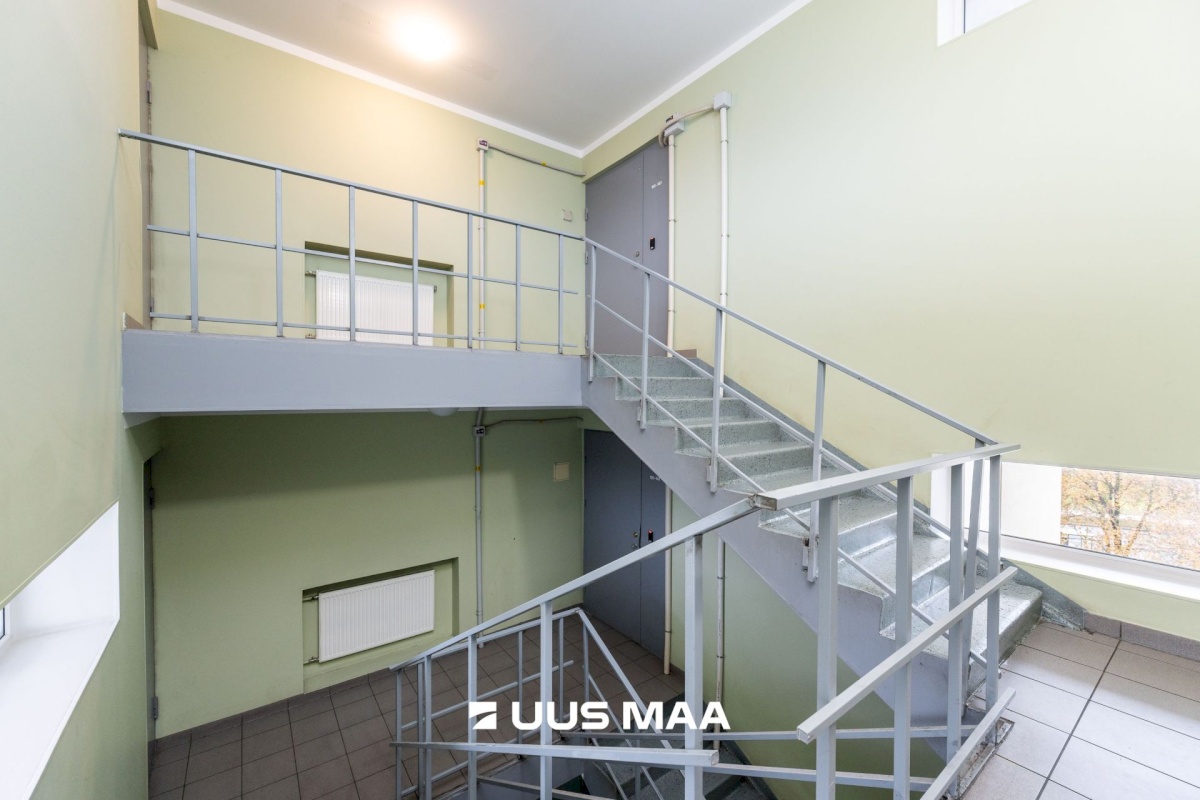 Tallinn, Mustamäe linnaosa, Akadeemia tee 46 172