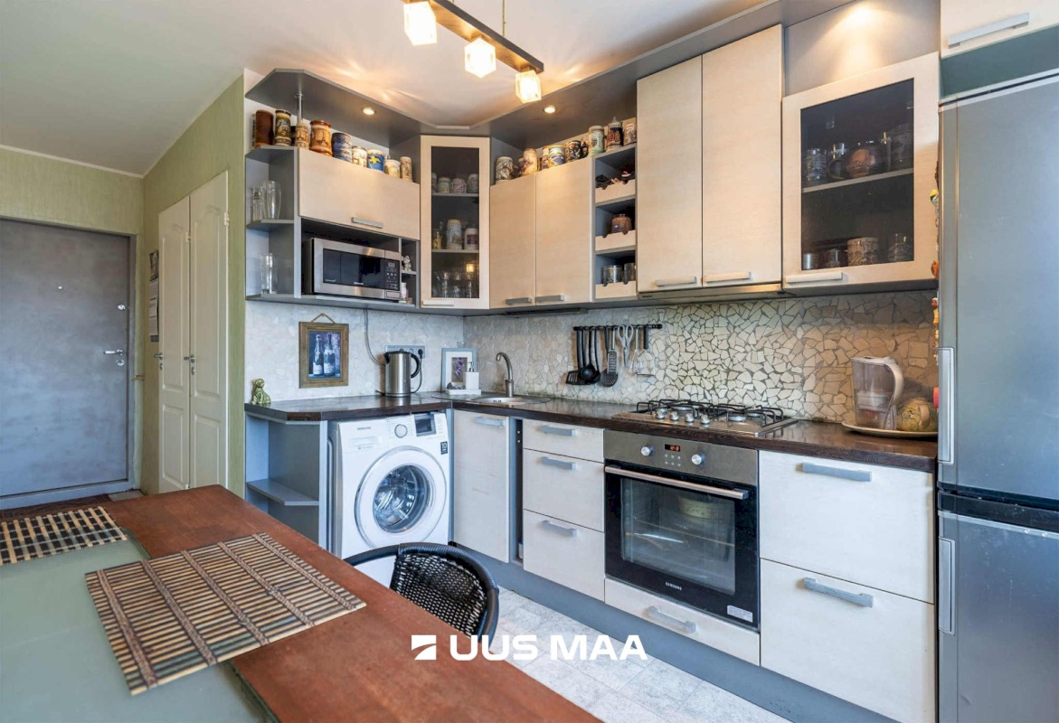 Tallinn, Mustamäe linnaosa, Mustamäe, J.Sütiste tee 33