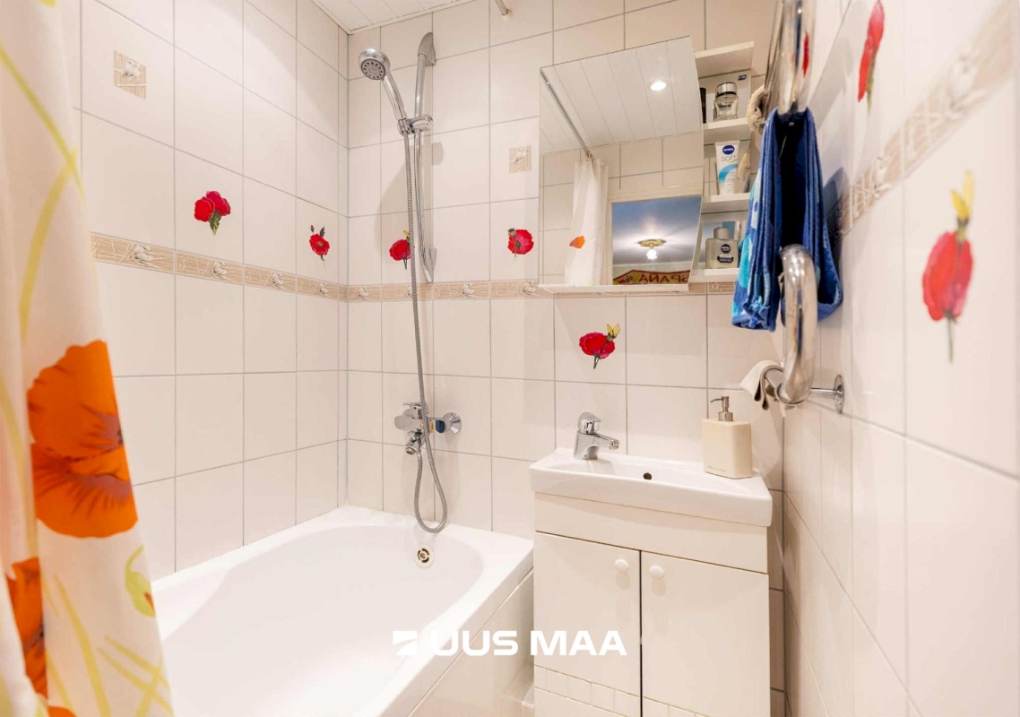 Tallinn, Mustamäe linnaosa, Mustamäe, J.Sütiste tee 33