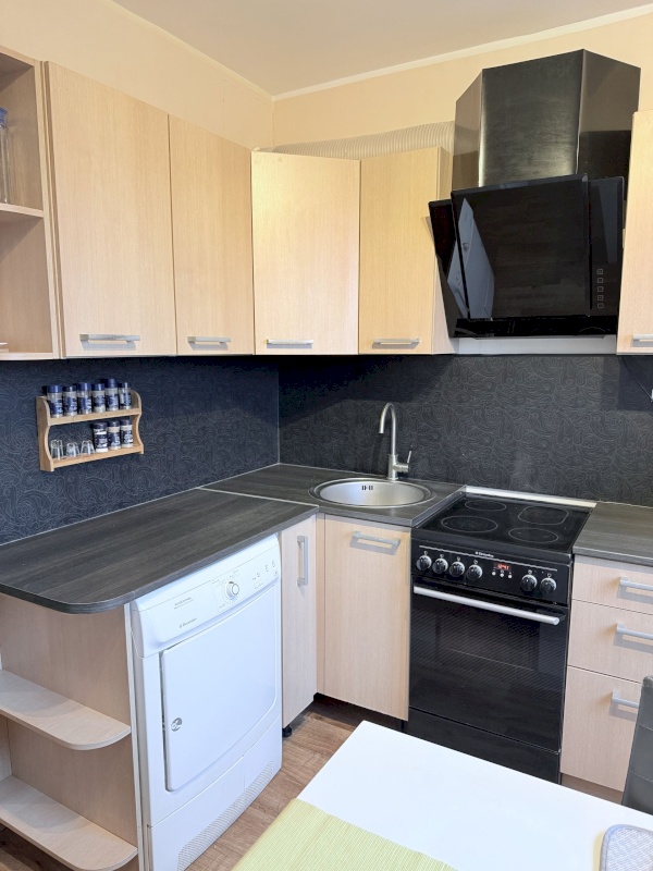 Tallinn, Lasnamäe linnaosa, J. Koorti tn 10