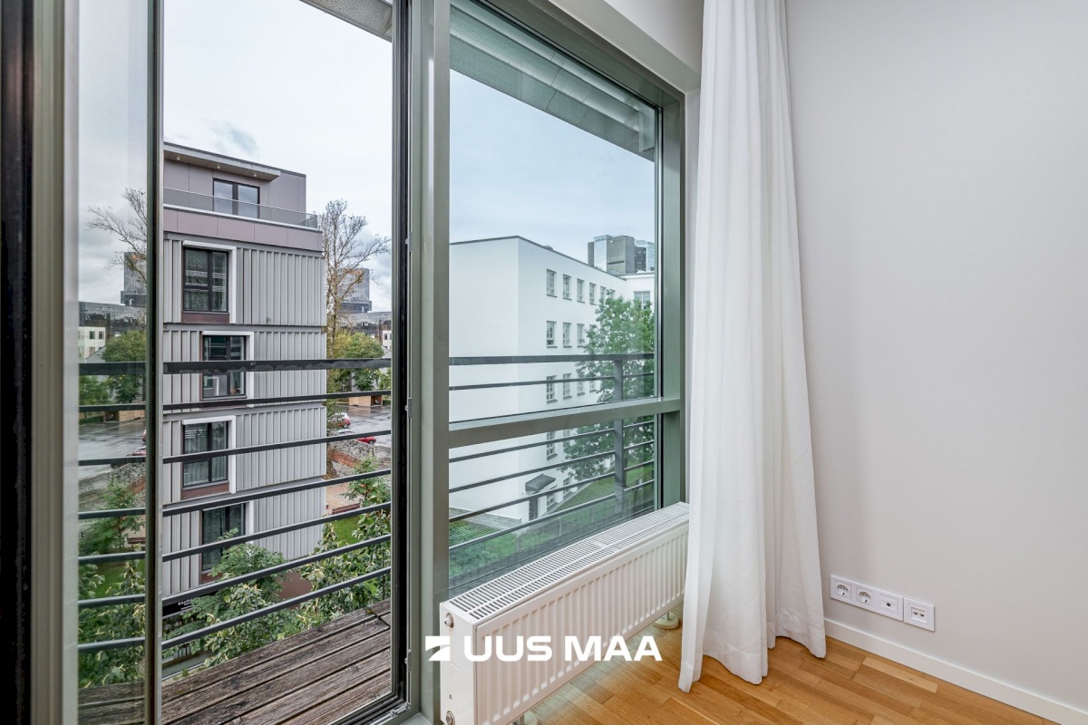 Tallinn, Kesklinna linnaosa, C. R. Jakobsoni 17