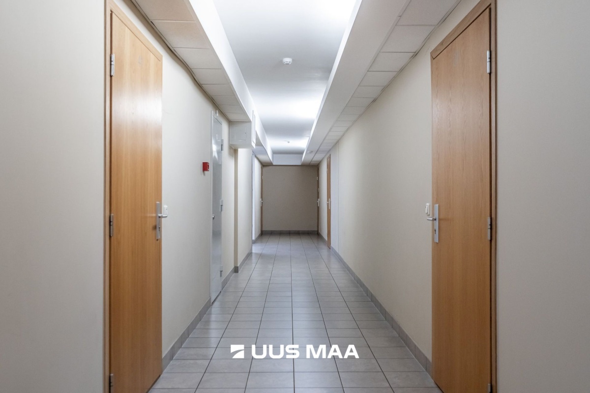 Tallinn, Kesklinna linnaosa, C. R. Jakobsoni 17