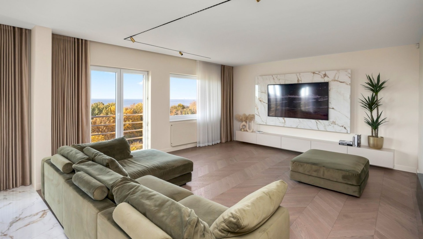 Tallinn, Kesklinna linnaosa, Kadriorg, Narva mnt 128