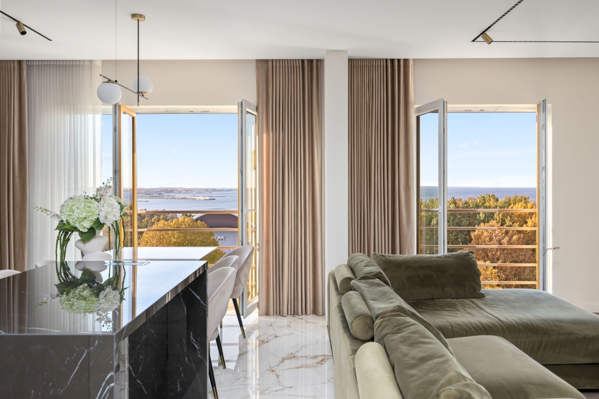 Tallinn, Kesklinna linnaosa, Kadriorg, Narva mnt 128