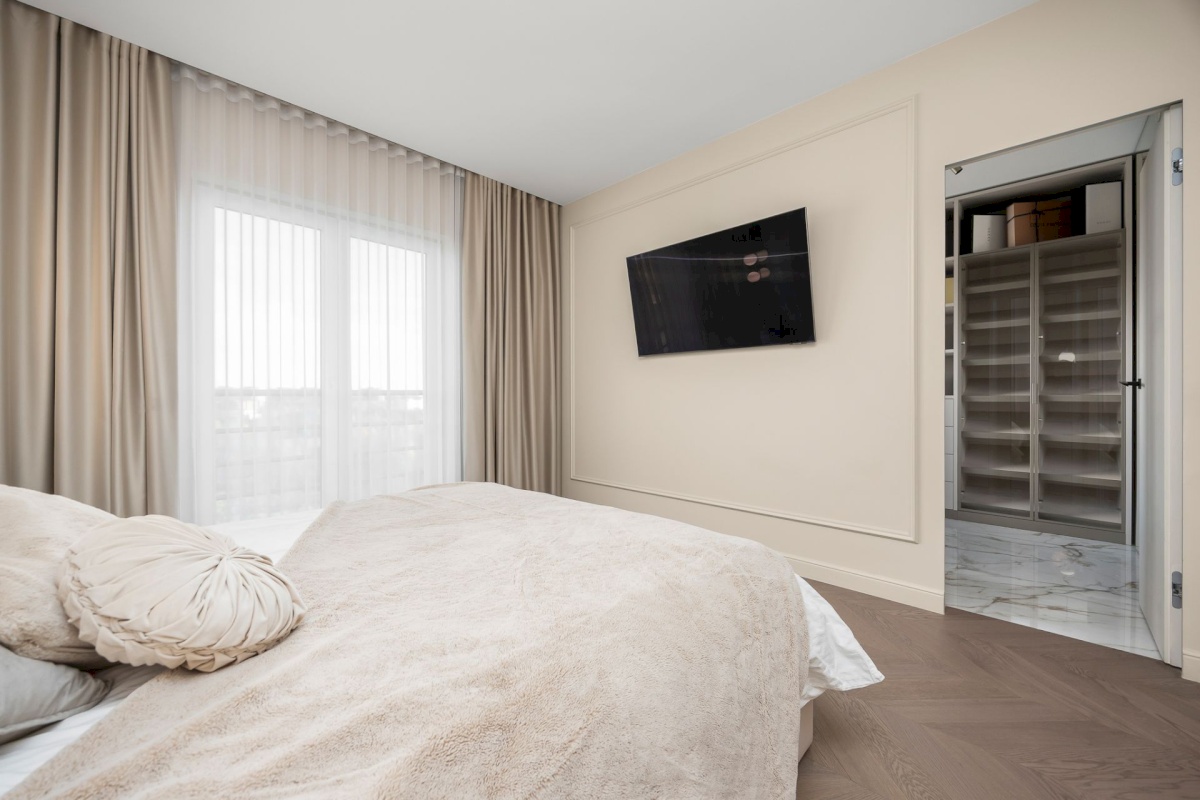 Tallinn, Kesklinna linnaosa, Kadriorg, Narva mnt 128