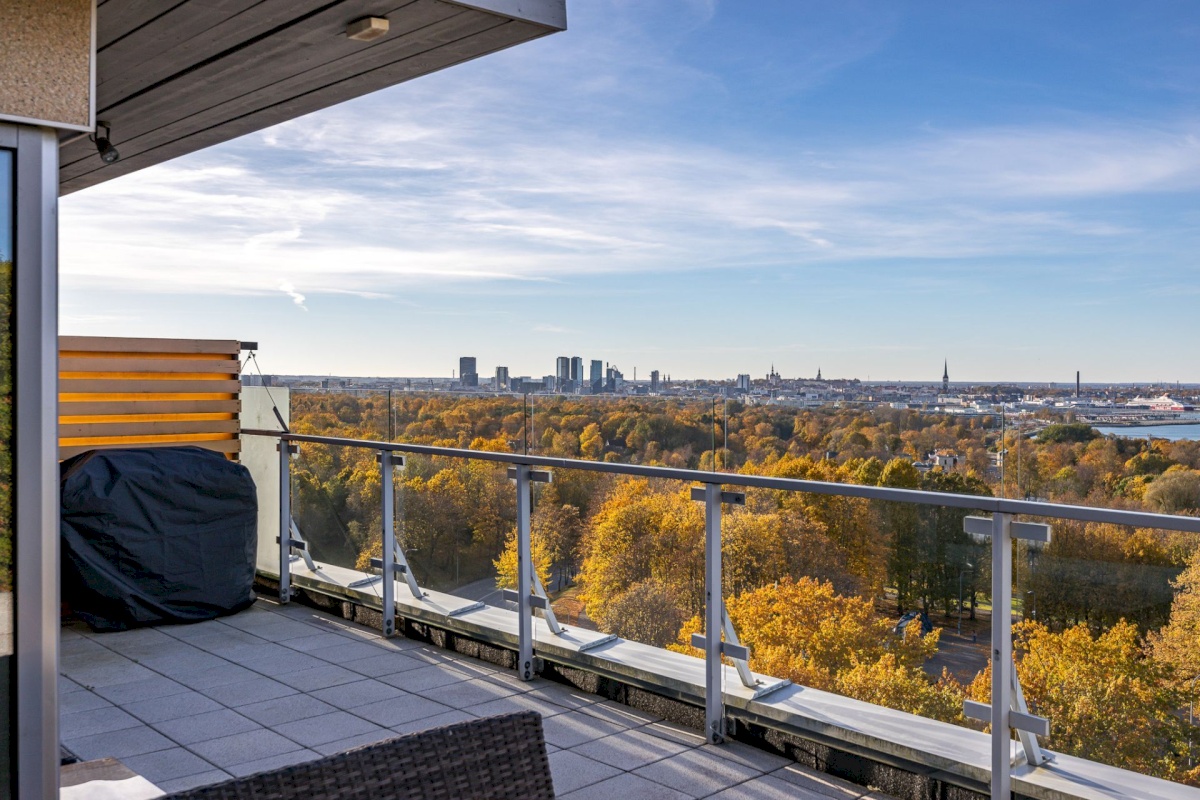 Tallinn, Kesklinna linnaosa, Kadriorg, Narva mnt 128