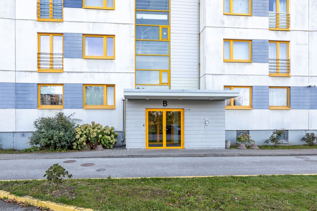 Tallinn, Kesklinna linnaosa, Kadriorg, Narva mnt 128