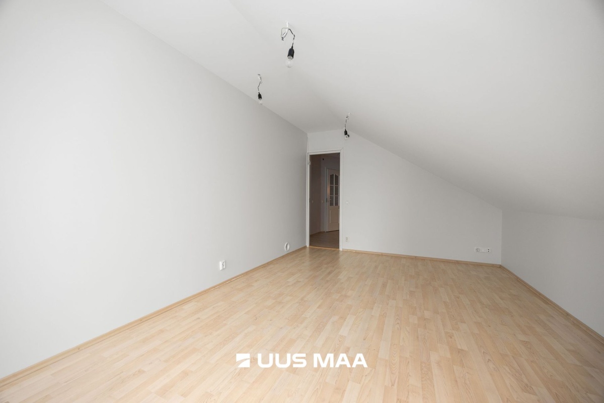 Kiili vald, Kangru alevik, Heina 1A