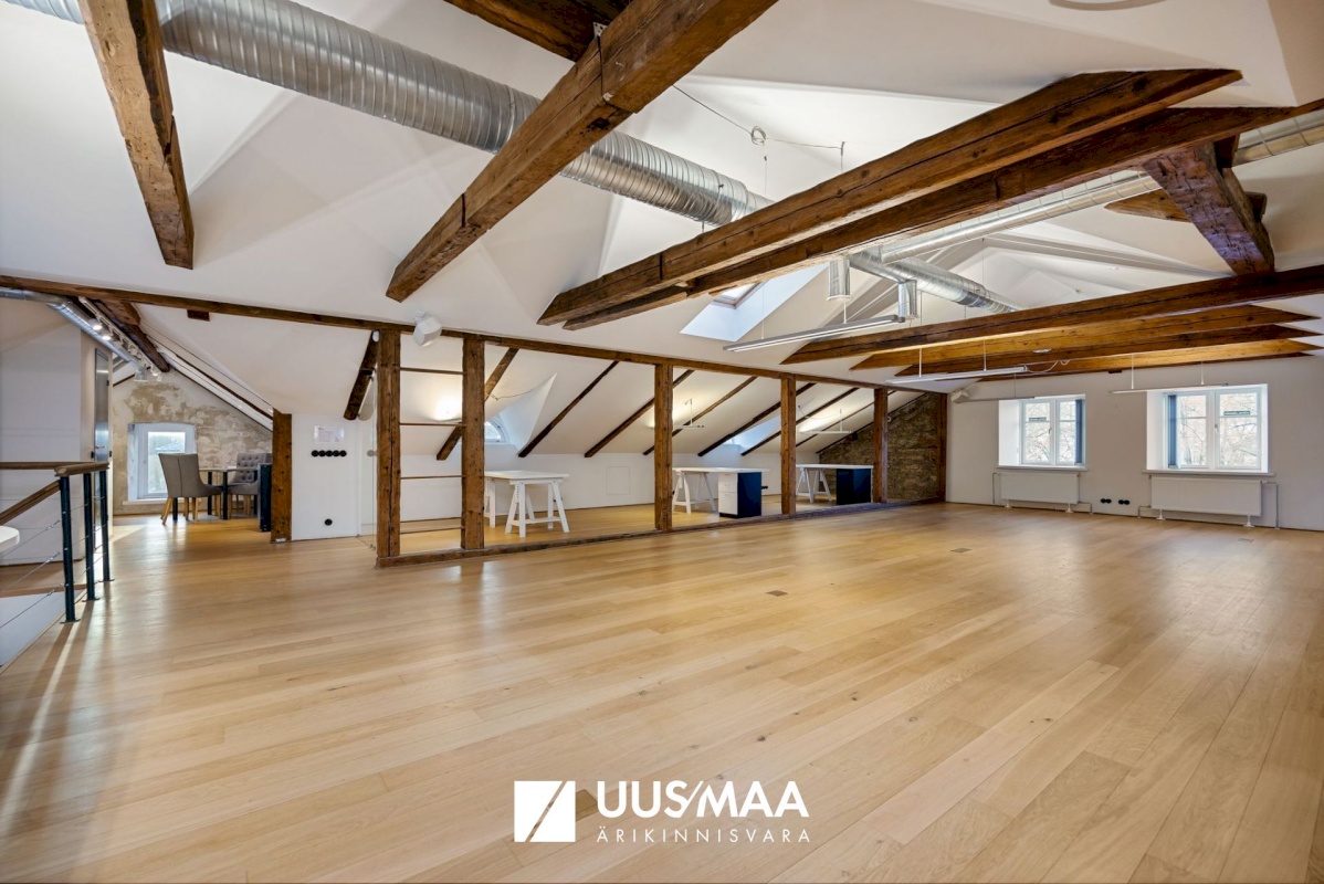 Tallinn, Kesklinna linnaosa, Narva mnt 36