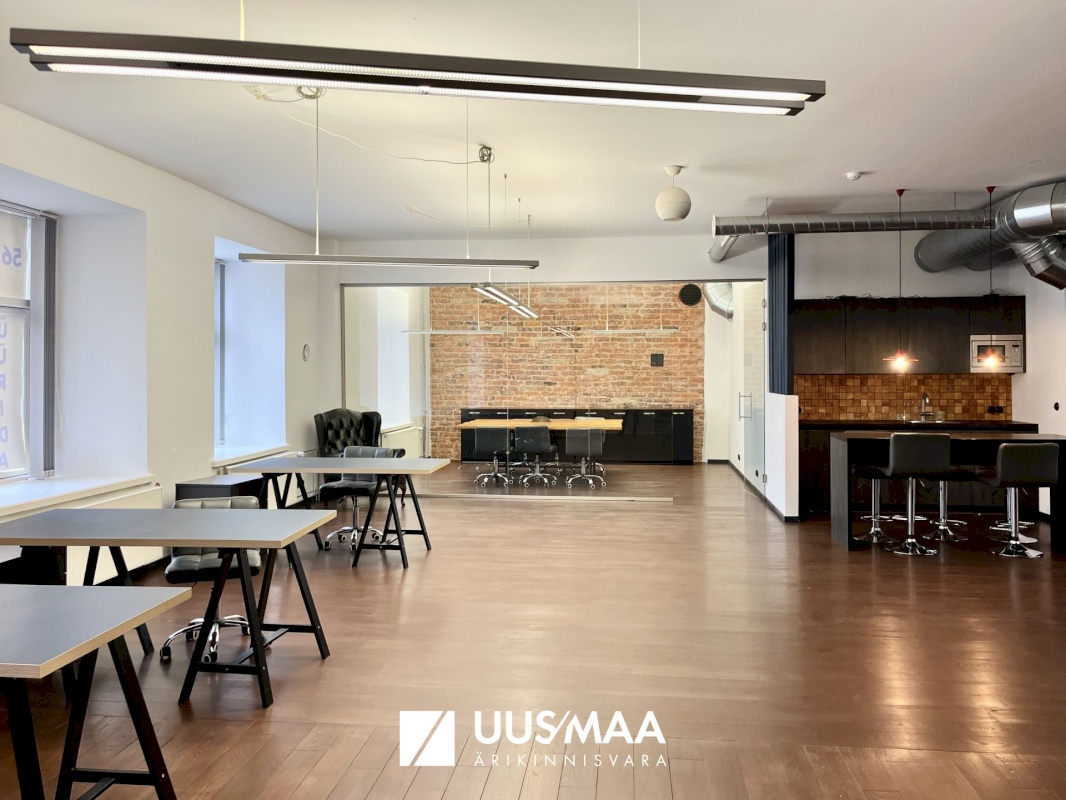 Tallinn, Kesklinna linnaosa, Narva mnt 36