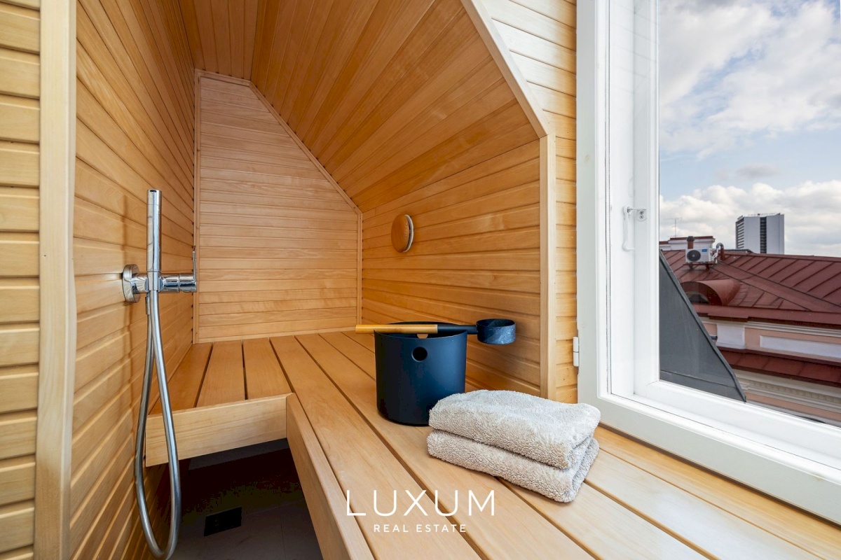 Tallinn, Kesklinna linnaosa, Vanalinna, Vene tn 1