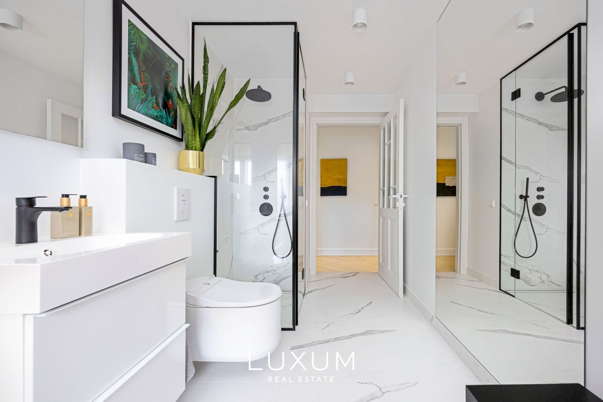 Tallinn, Kesklinna linnaosa, Vanalinna, Vene tn 1