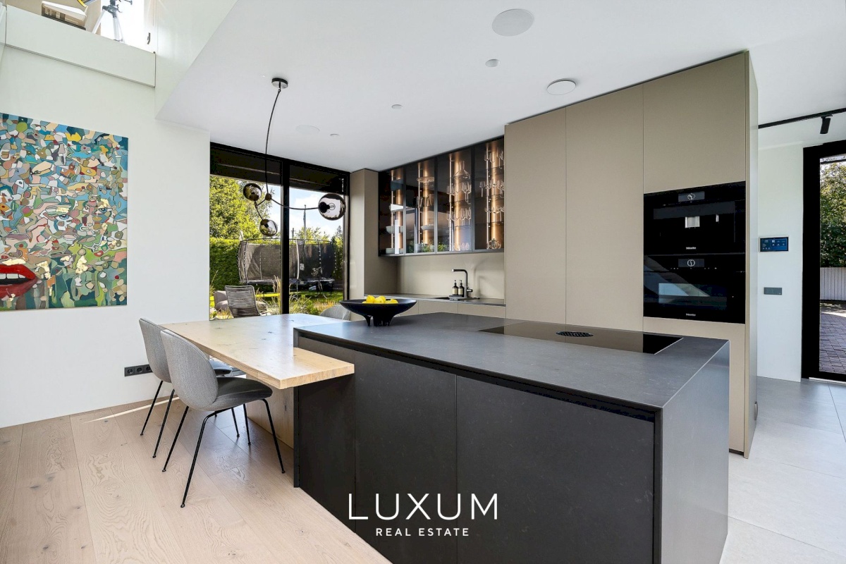 Viimsi vald, Haabneeme alevik, Rohuneeme tee 28