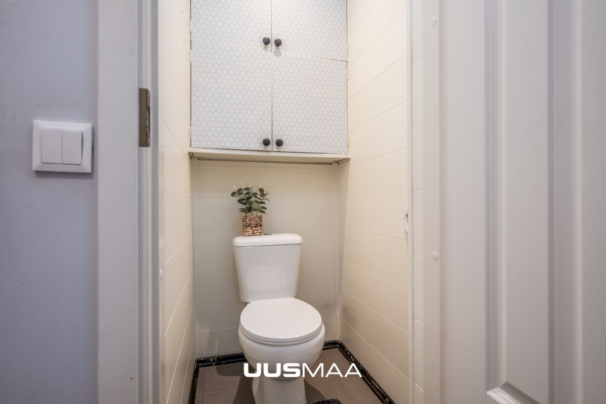 Tallinn, Nõmme linnaosa, Kivimäe, Raudtee 122