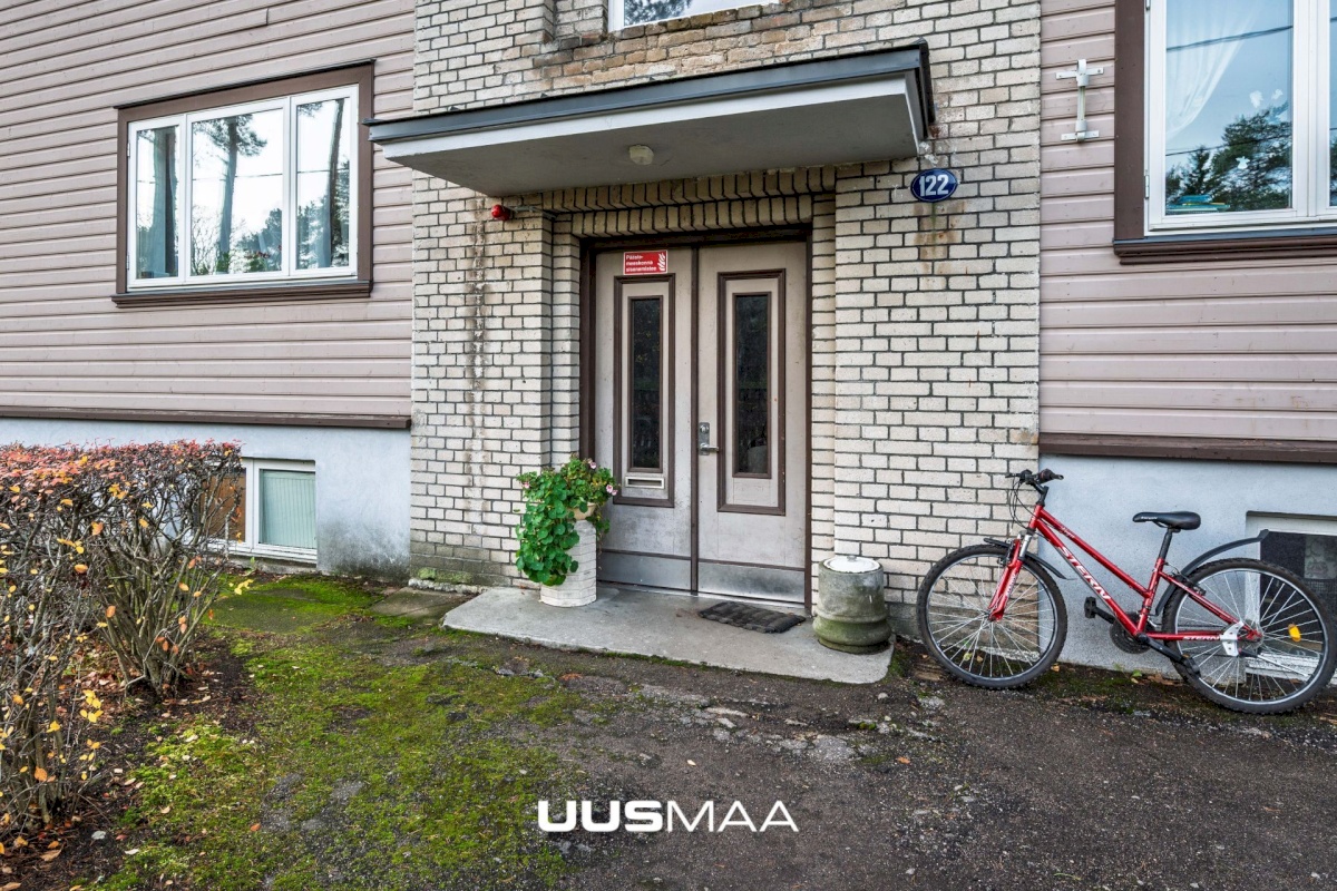 Tallinn, Nõmme linnaosa, Kivimäe, Raudtee 122