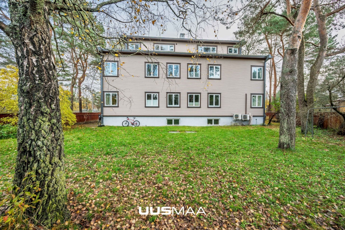 Tallinn, Nõmme linnaosa, Kivimäe, Raudtee 122