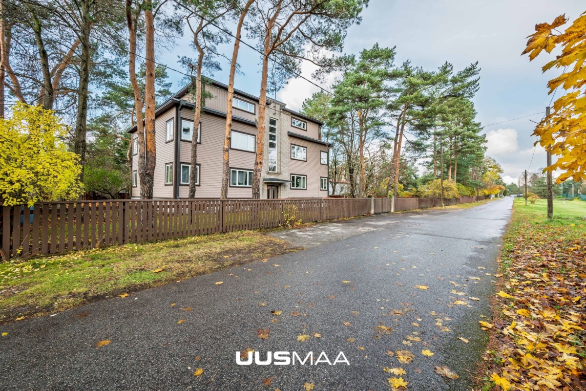 Tallinn, Nõmme linnaosa, Kivimäe, Raudtee 122