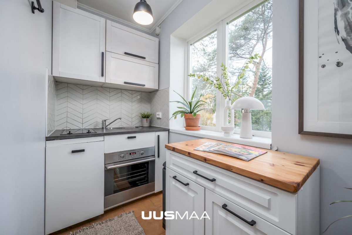 Tallinn, Nõmme linnaosa, Kivimäe, Raudtee 122