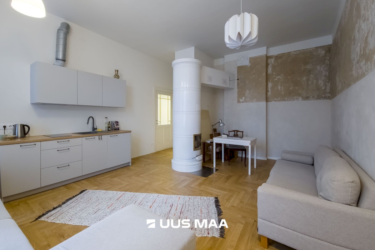 Viljandi linn, Kesklinn, Lossi tn 26