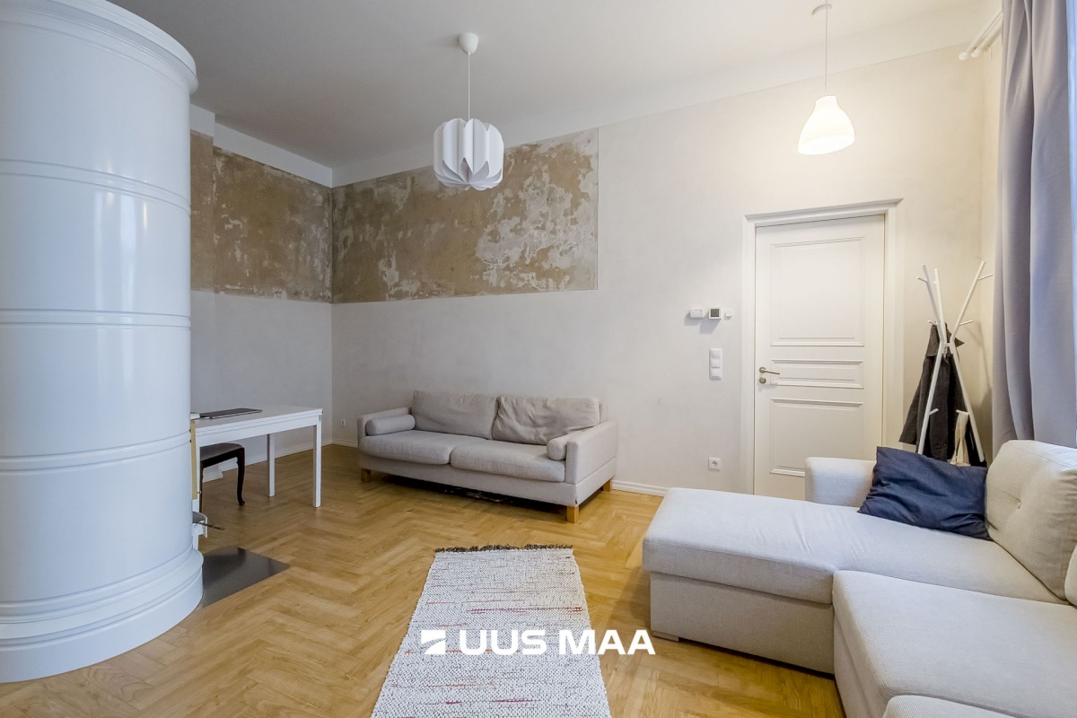 Viljandi linn, Kesklinn, Lossi tn 26