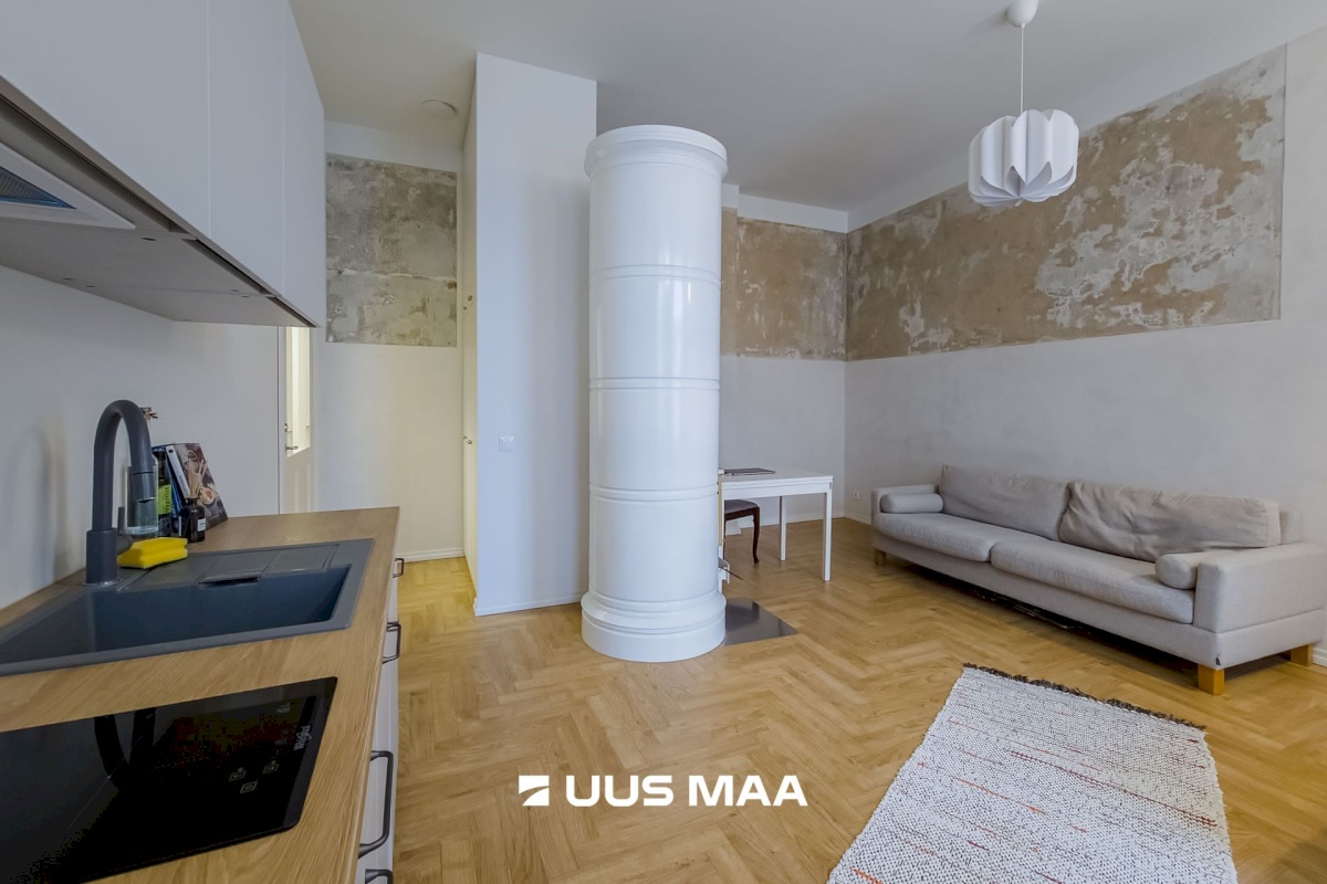 Viljandi linn, Kesklinn, Lossi tn 26