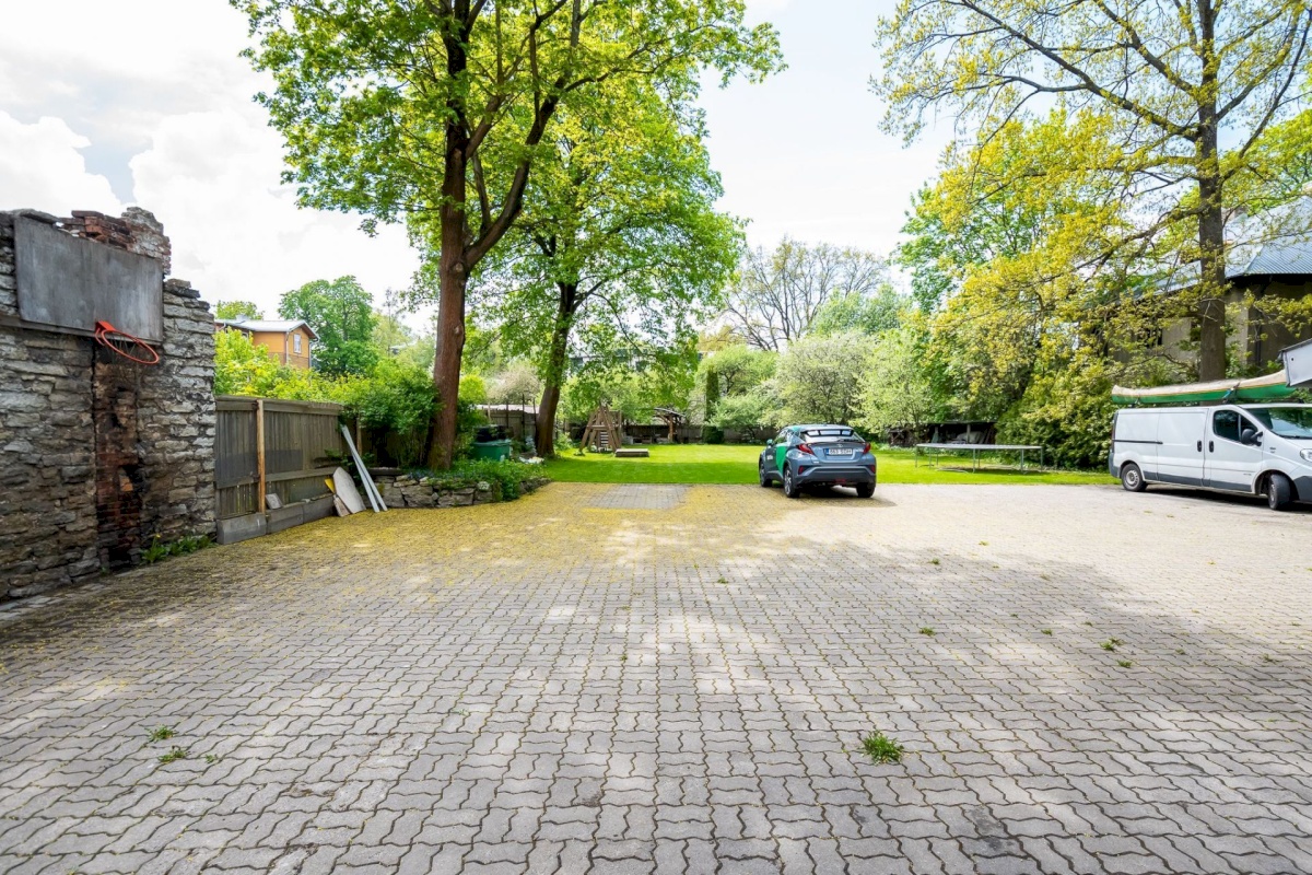 Tallinn, Põhja-Tallinna linnaosa, Kalamaja, Tööstuse 25