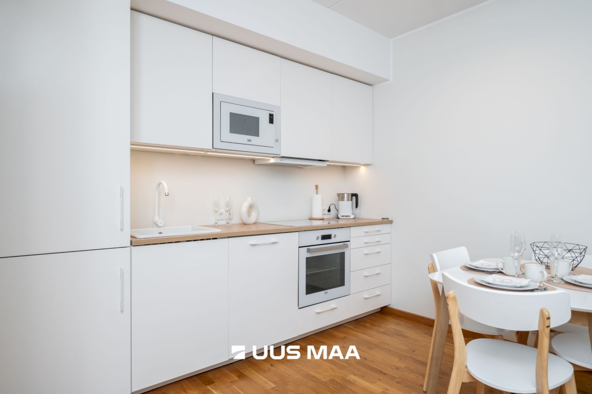 Tallinn, Lasnamäe linnaosa, Uuslinn, Liikuri 18a