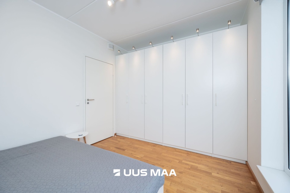 Tallinn, Lasnamäe linnaosa, Uuslinn, Liikuri 18a