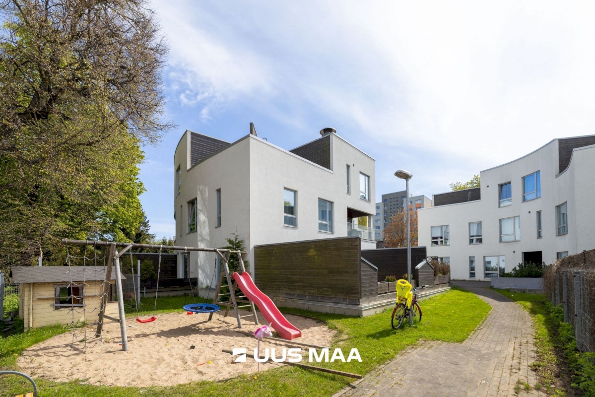 Tallinn, Kristiine linnaosa, Välja tn 3/2