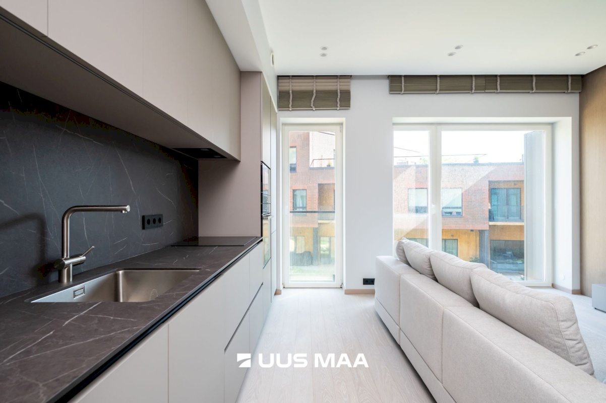 Tallinn, Kesklinna linnaosa, Lastekodu 31/1