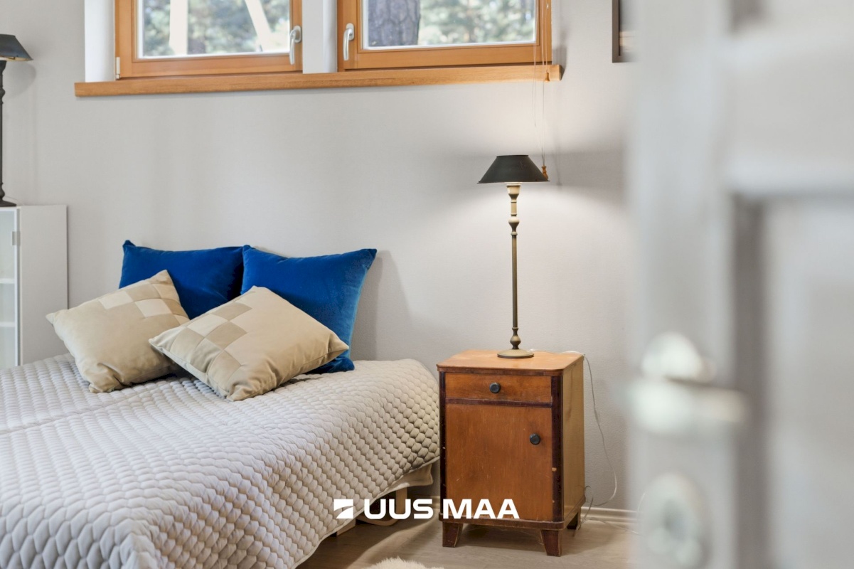 Loksa linn, mere tn 6