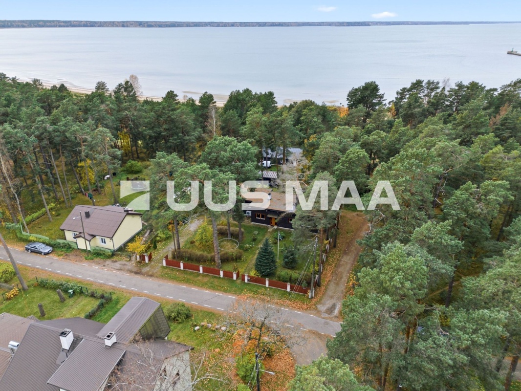 Loksa linn, mere tn 6