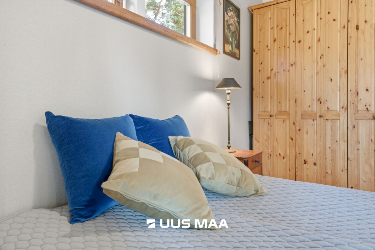 Loksa linn, mere tn 6