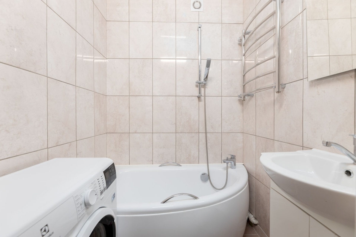 Loksa linn, Tallinna 27