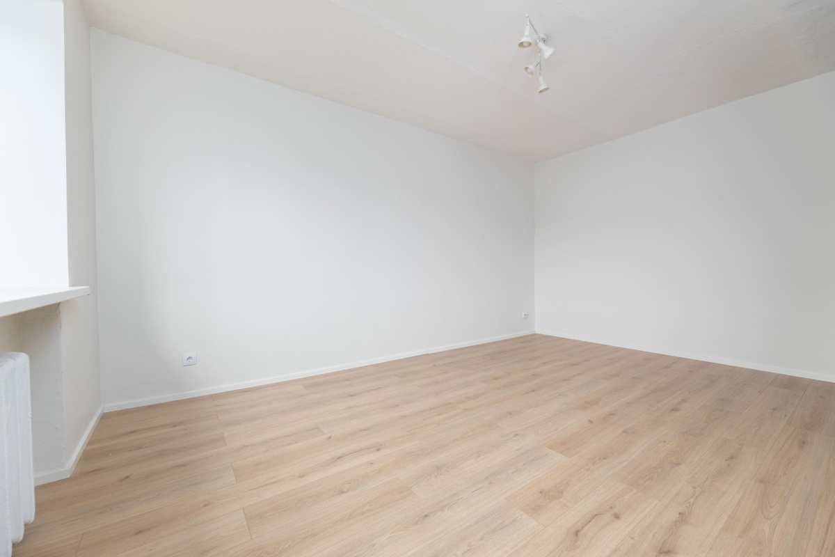 Loksa linn, Tallinna 27