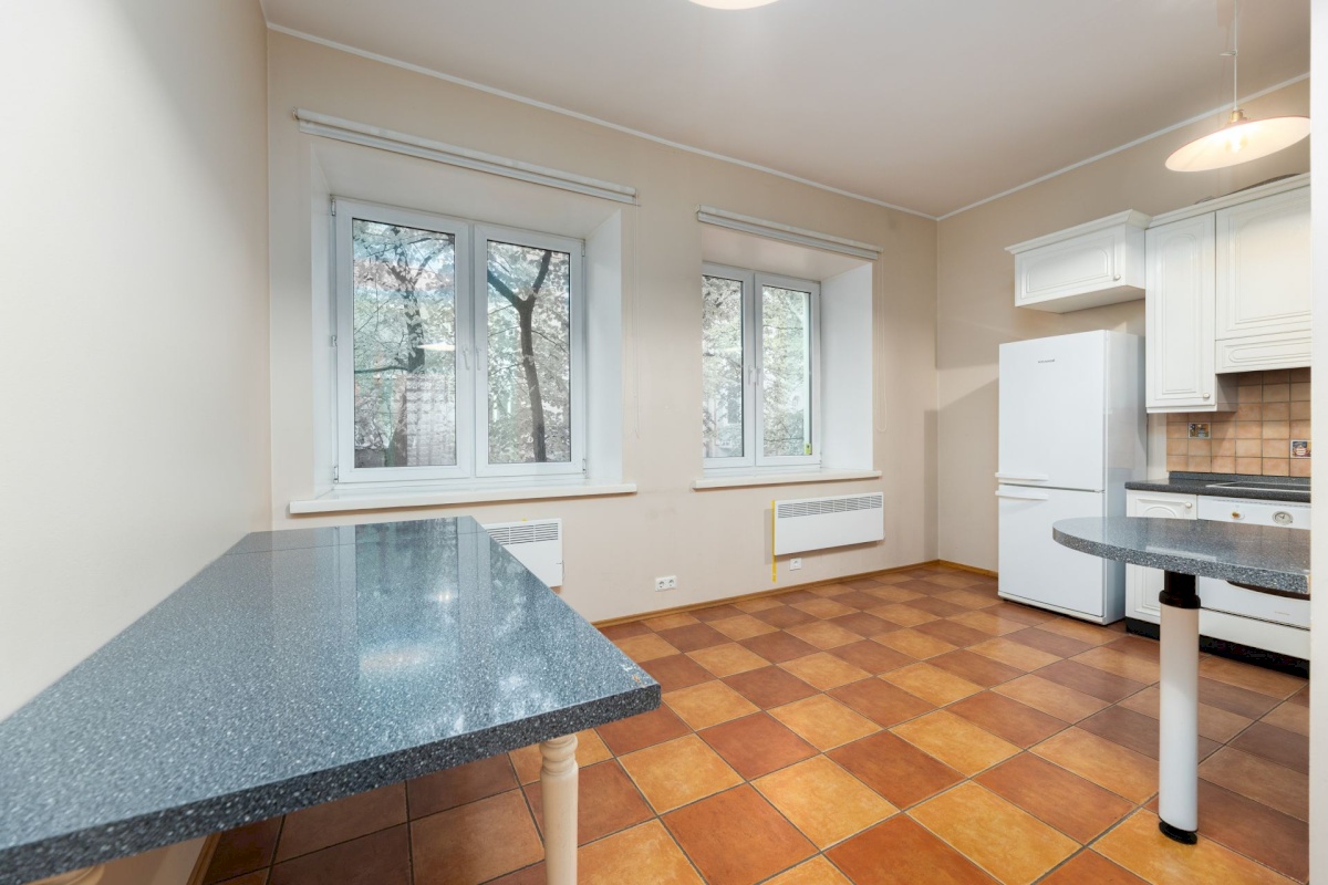 Tallinn, Kesklinna linnaosa, Raua, Raua 14