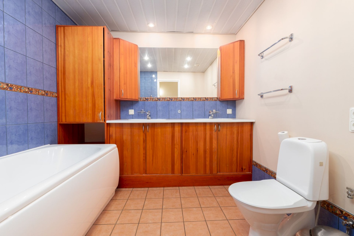 Tallinn, Kesklinna linnaosa, Raua, Raua 14