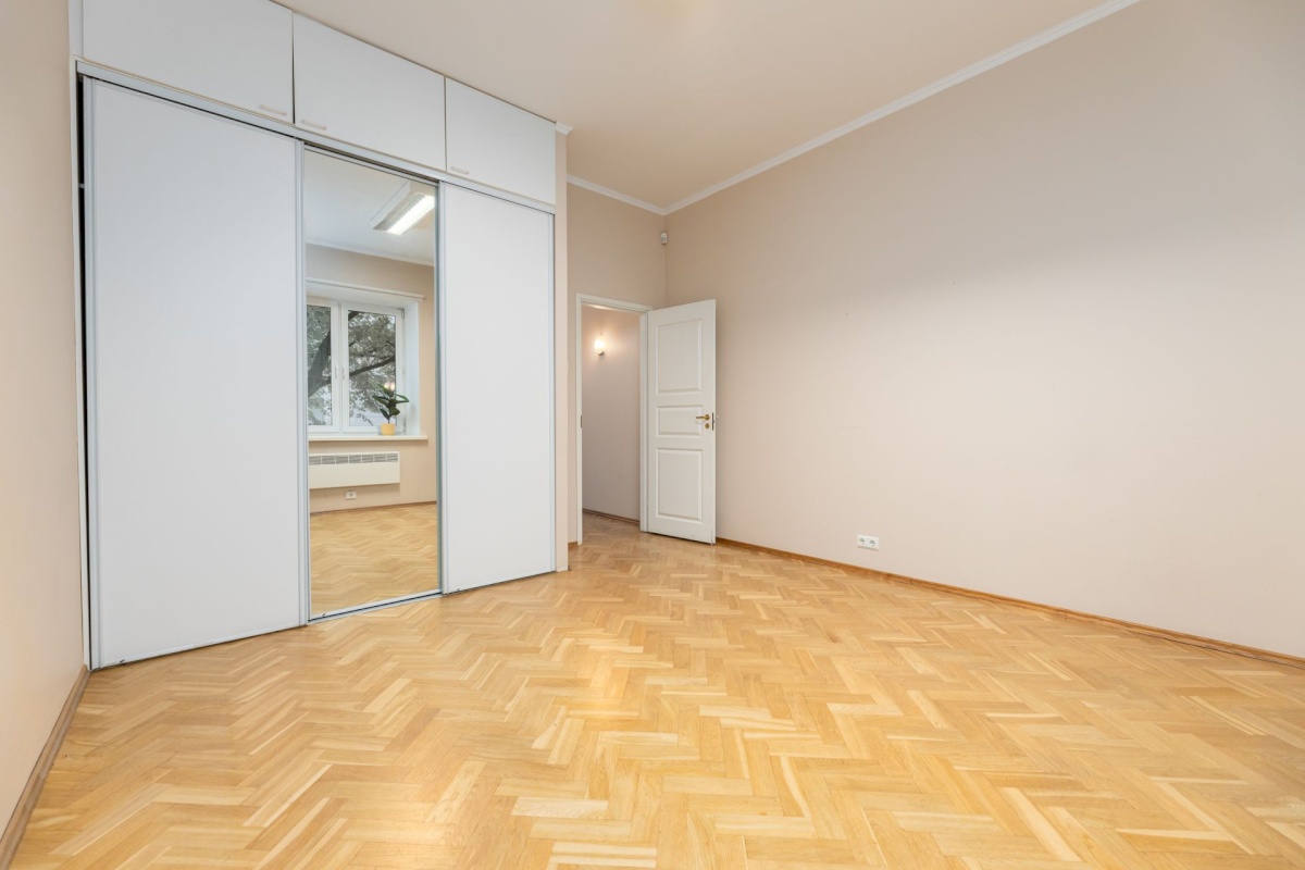 Tallinn, Kesklinna linnaosa, Raua, Raua 14